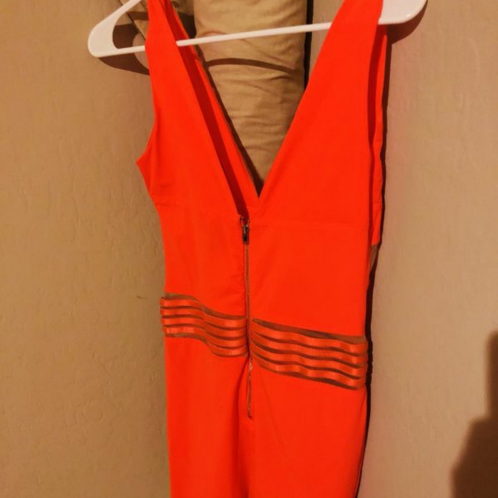 Dress - Picture 2 of 4